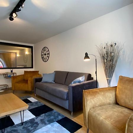 Le Royal 4 - Apartment For 4 People In The City Center آنسي المظهر الخارجي الصورة