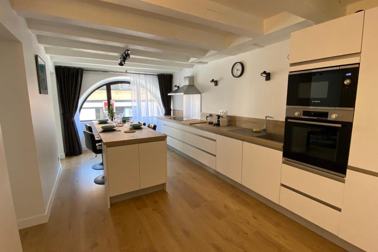Le Royal 4 - Apartment For 4 People In The City Center آنسي المظهر الخارجي الصورة