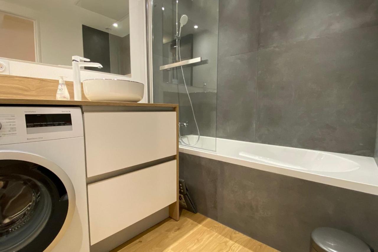 Le Royal 4 - Apartment For 4 People In The City Center آنسي المظهر الخارجي الصورة